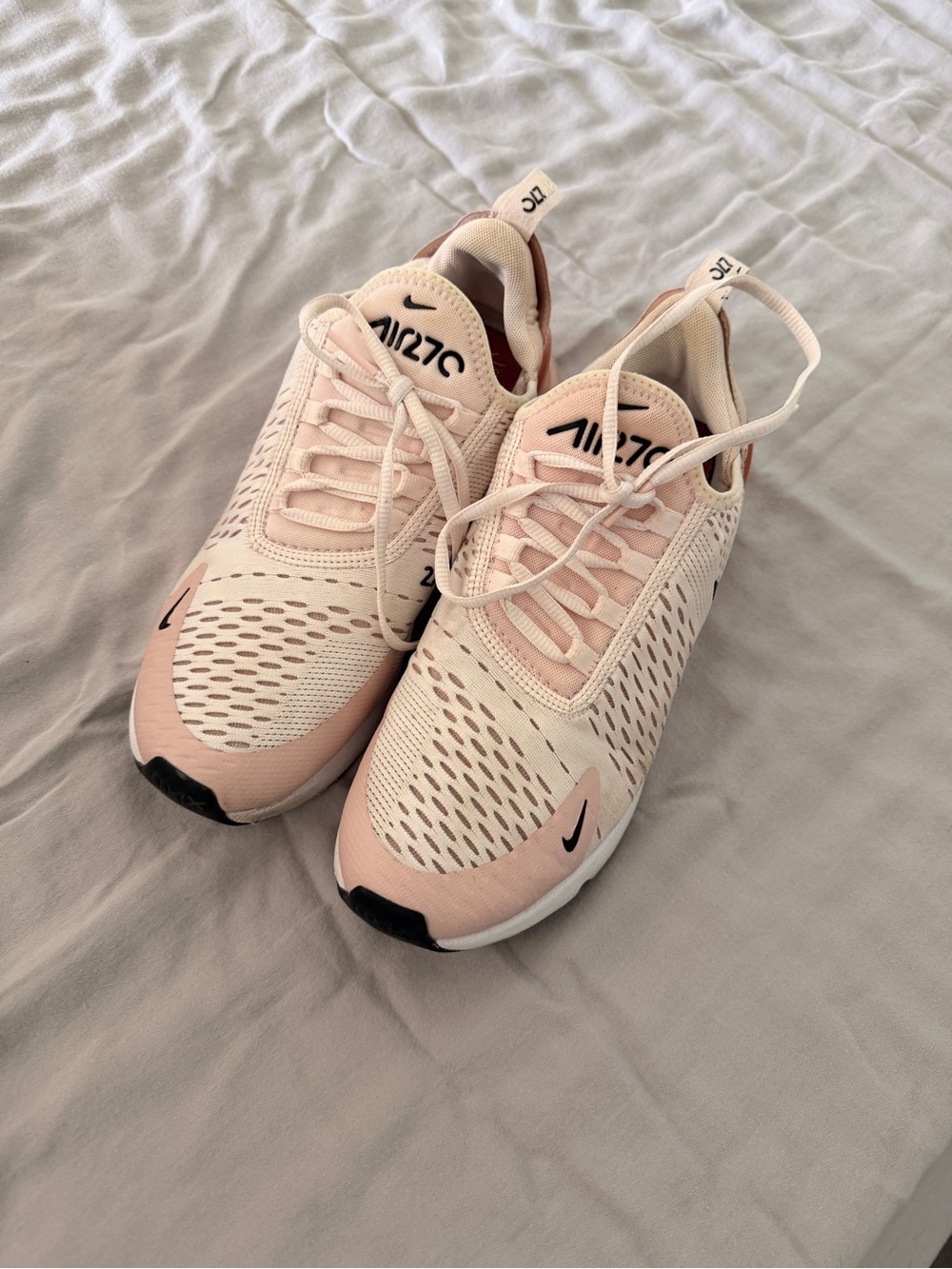 Nike Women’s Air 270 Lightweight Blush/White Running Sneakers